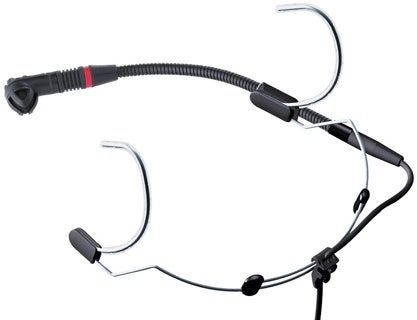 P&auml;&auml;mikrofoni AKG C555L, my&ouml;s puhek&auml;ytt&ouml;&ouml;n
