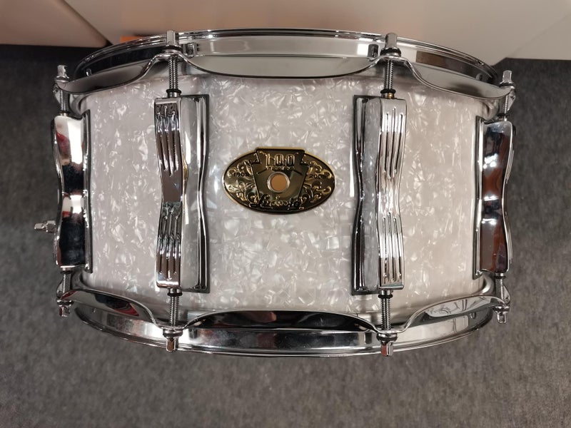 Virveli Ludwig Classic Maple 14" x 6,5" LS403 Anniversary 100 vintage white -k&auml;ytetty