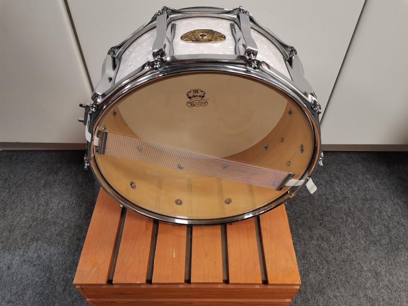 Virveli Ludwig Classic Maple 14" x 6,5" LS403 Anniversary 100 vintage white -k&auml;ytetty